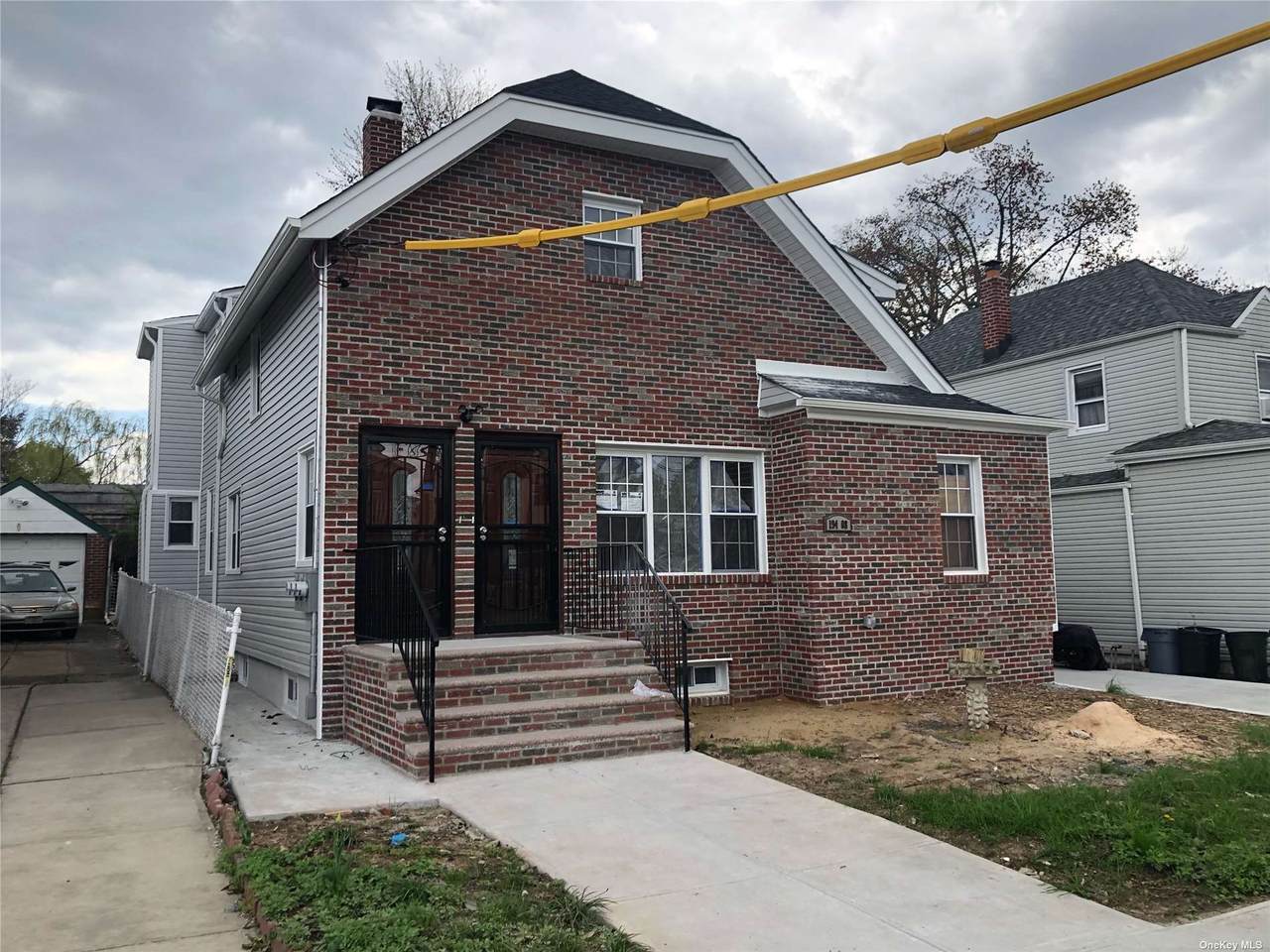 194-08 119th Avenue - Photo 1
