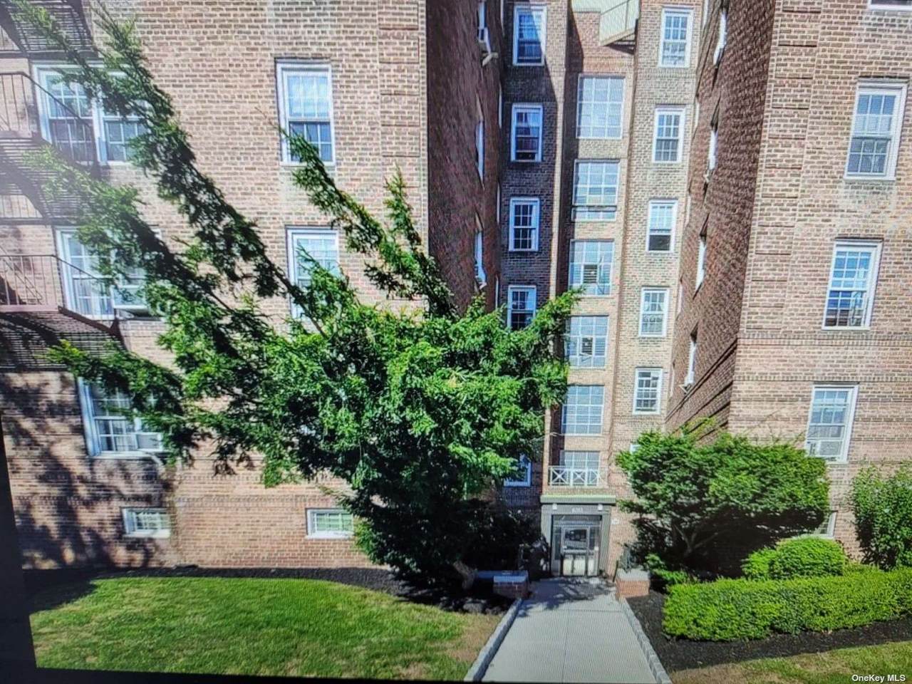 63-85 Woodhaven Boulevard - Photo 1