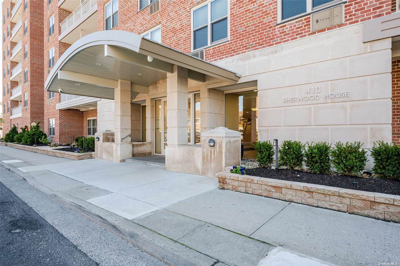 410 Broadway - Photo 1