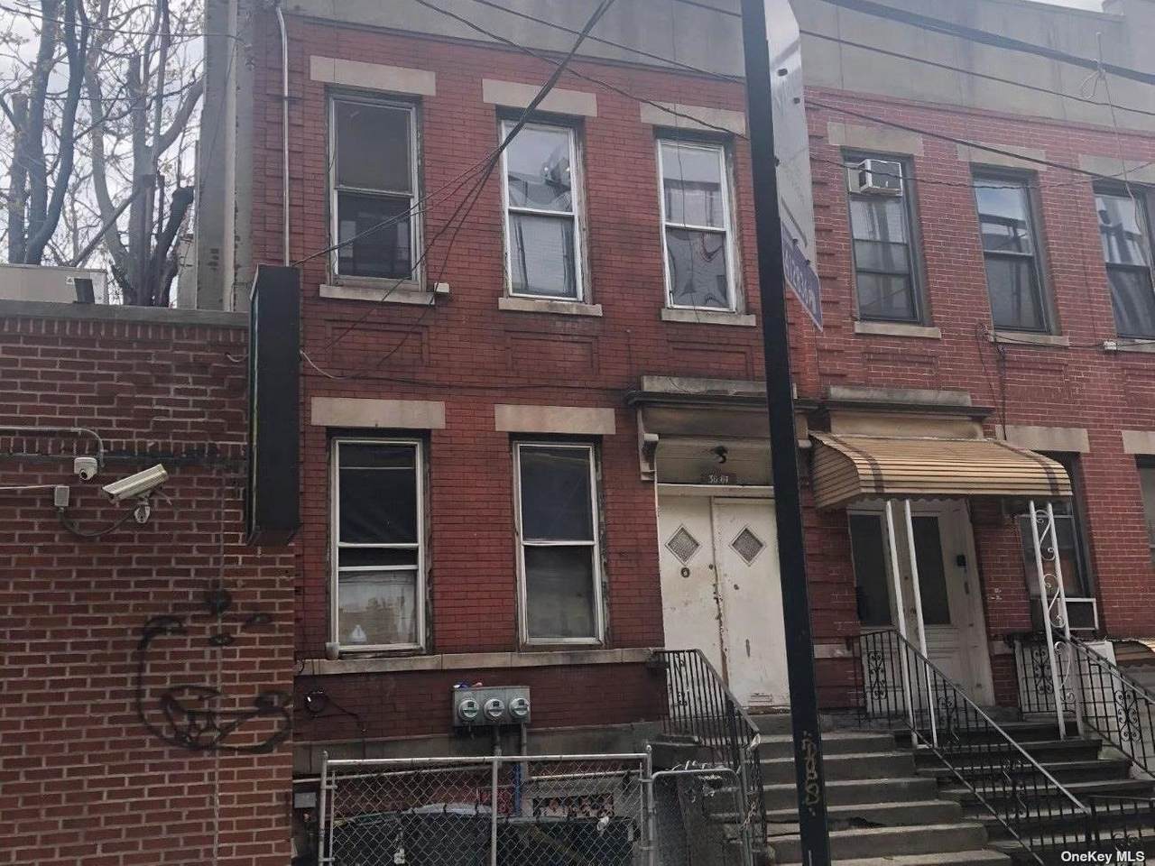 36-07 31st St - Photo 1