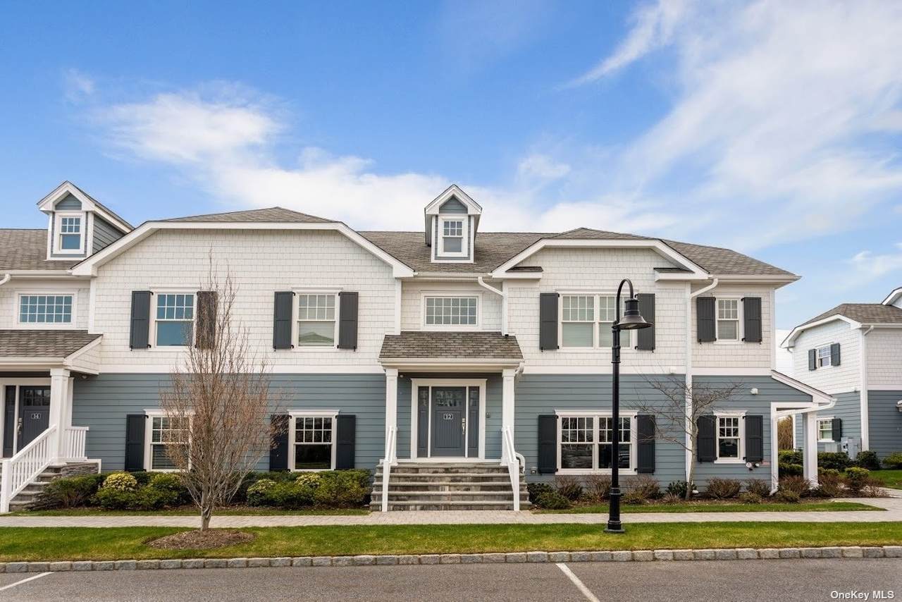 15 Village Green Drive - Photo 1