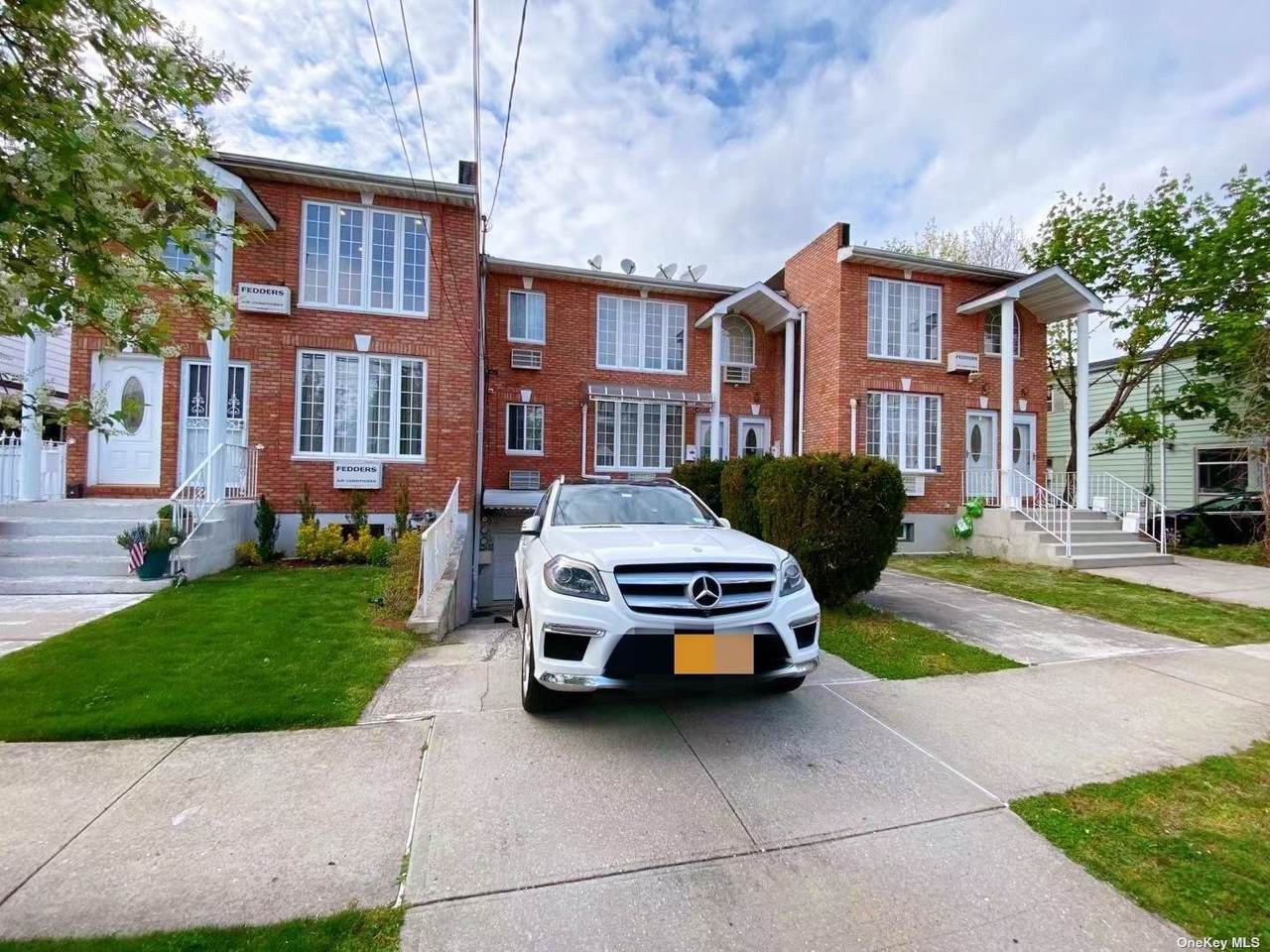 207-17 47 Avenue - Photo 1