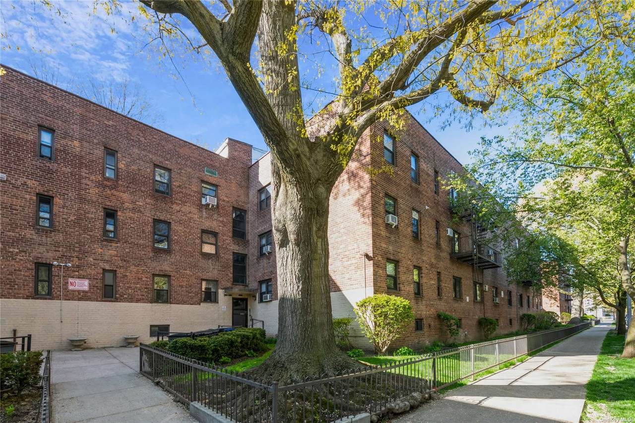 262 Bay 17th Street - Photo 1