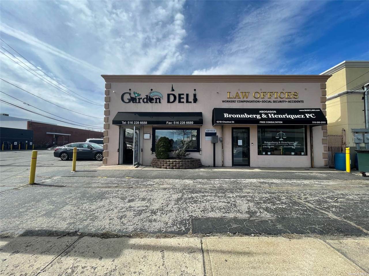 621 Chestnut Street - Photo 1