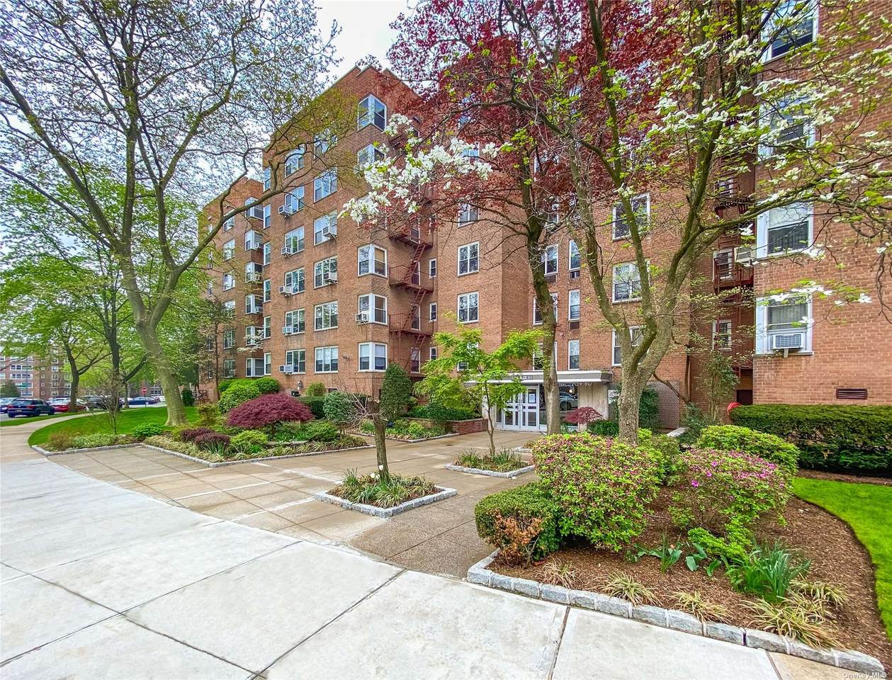 209-80 18 Avenue - Photo 1