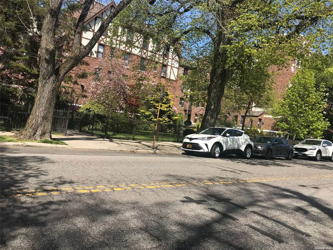 160-15 Powells Cove Boulevard - Photo 1
