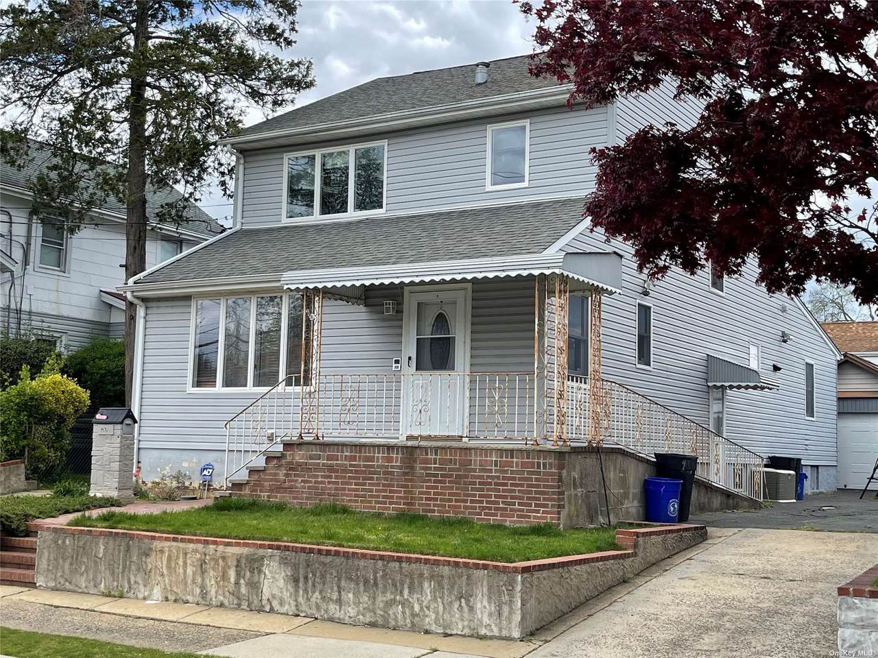 265 Valley Stream Boulevard - Photo 1
