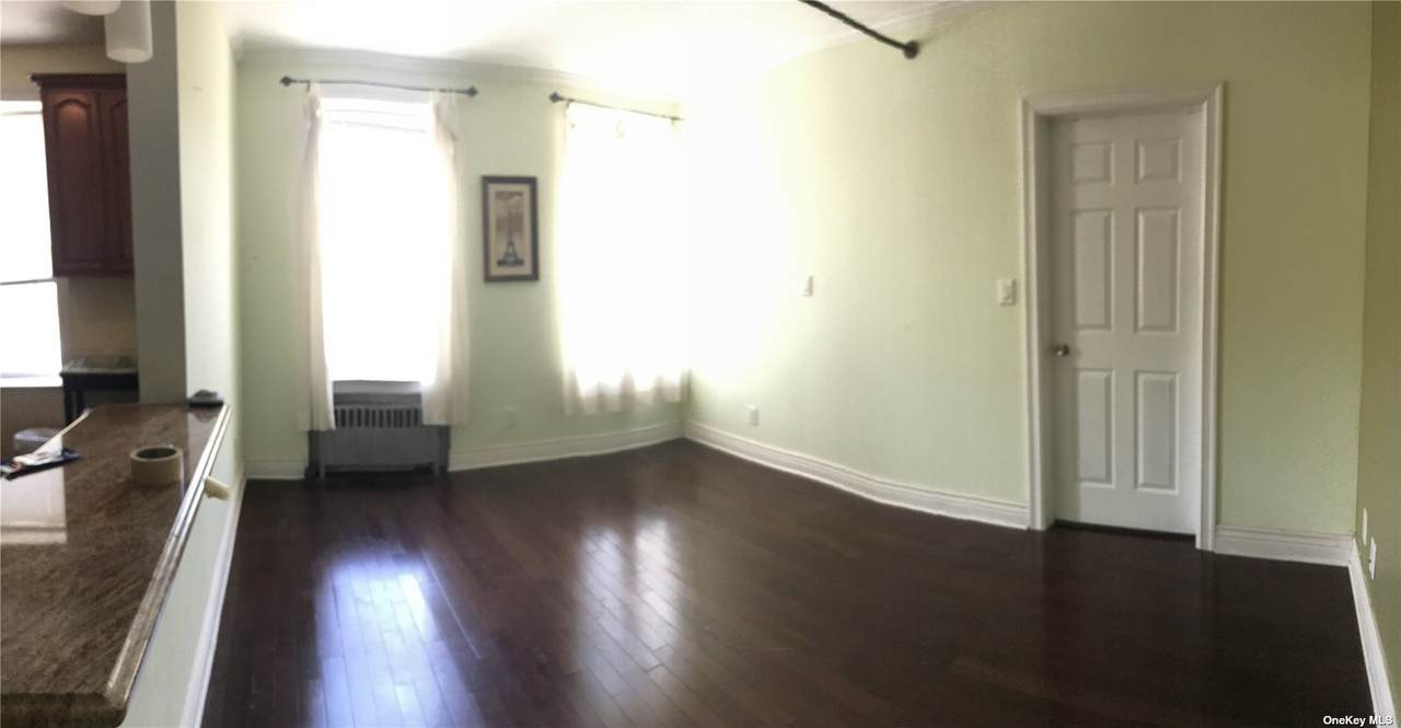 605 41st St - Photo 1