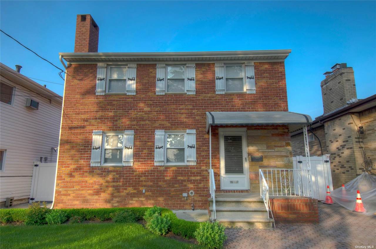 164-37 92nd Street - Photo 1