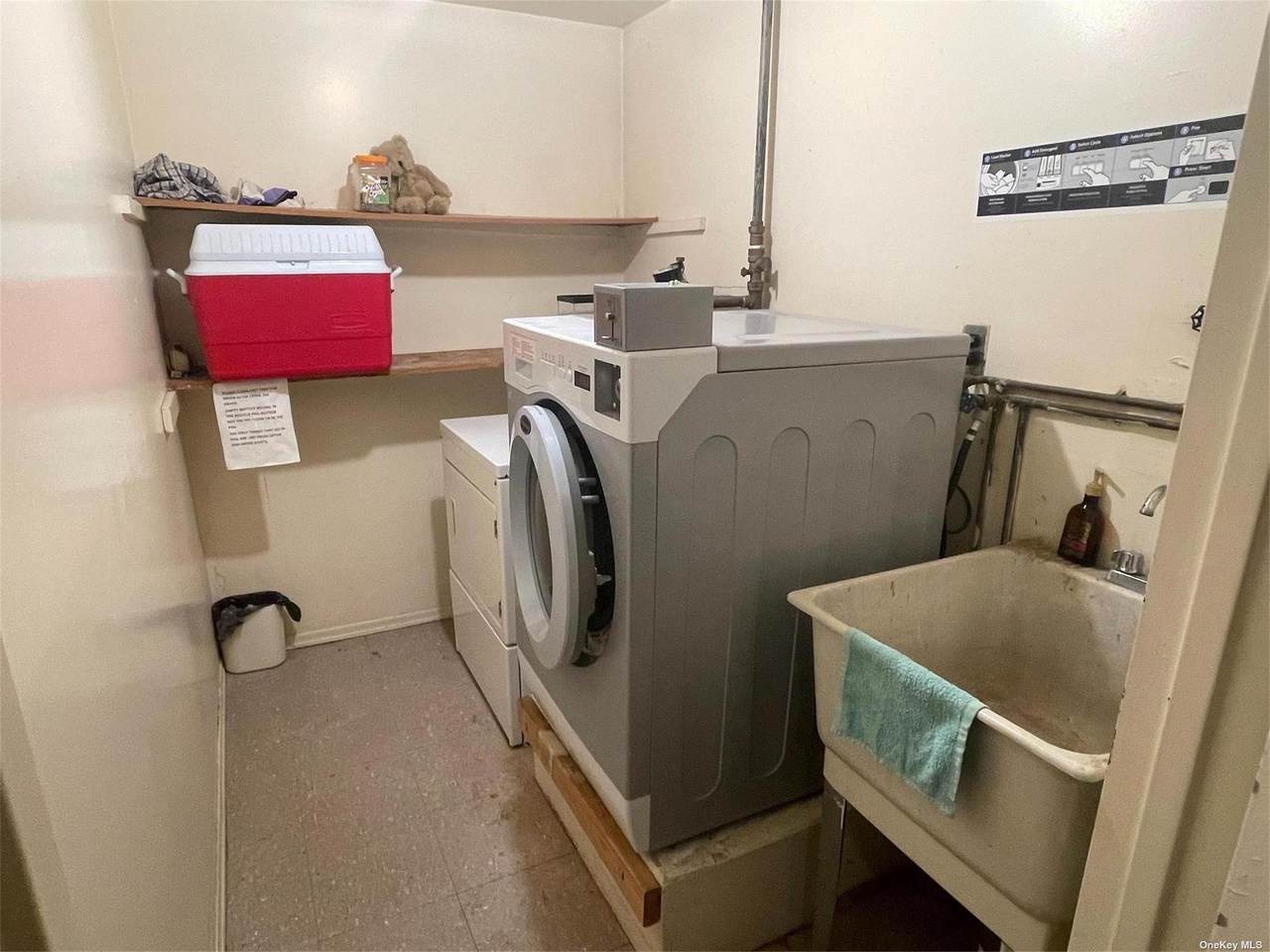 137-16 88th Street - Photo 1