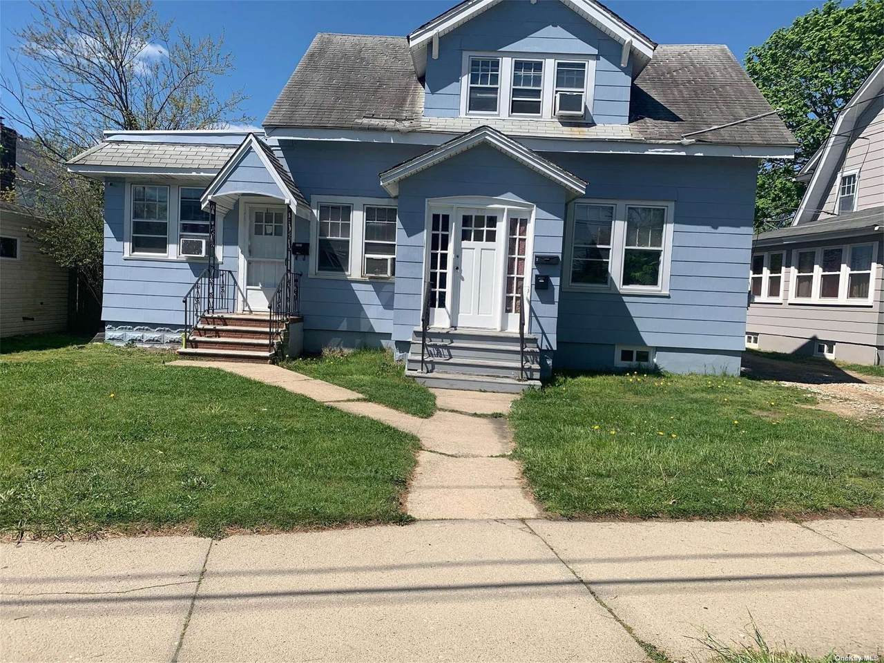 229 Wellwood Avenue - Photo 1