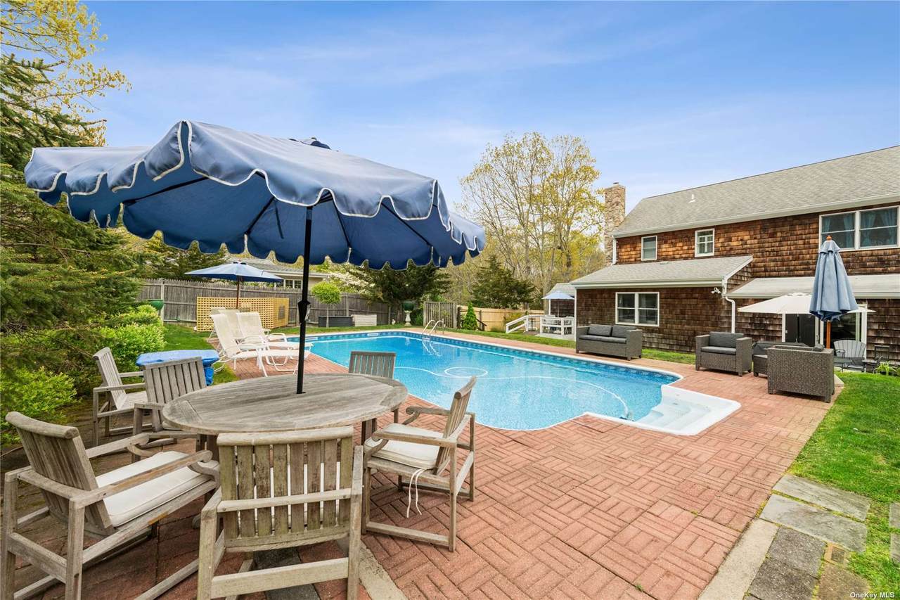 15 Hillover Lane - Photo 1