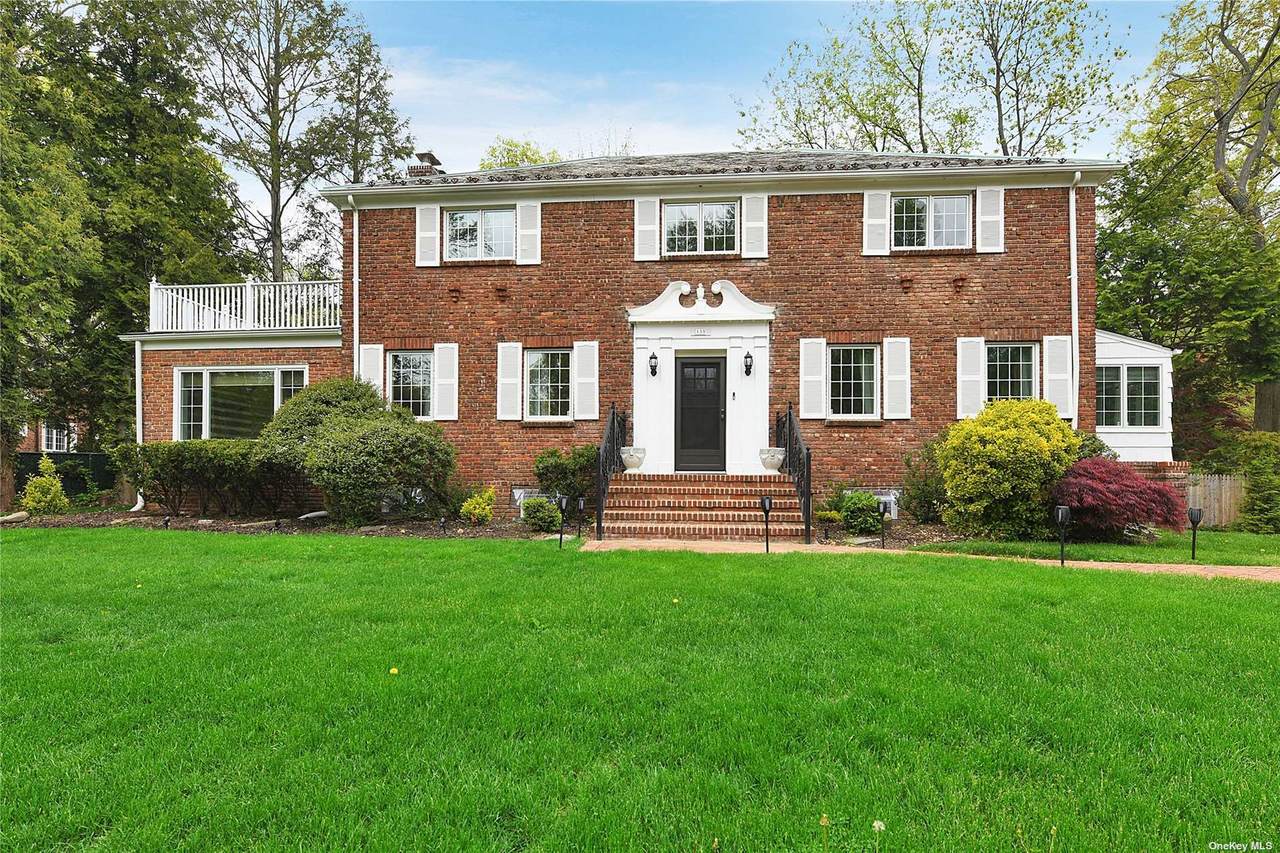 135 Fairview Avenue - Photo 1
