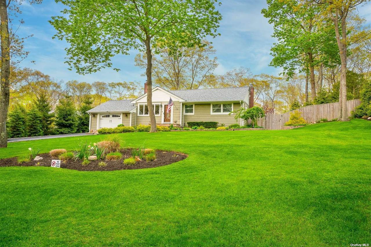 18 Columbine Avenue - Photo 1