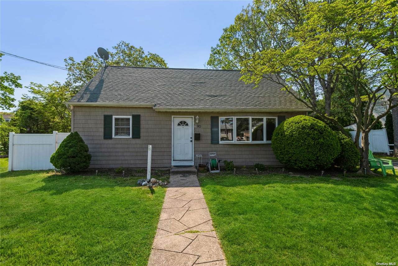 190 Eastwood Avenue - Photo 1