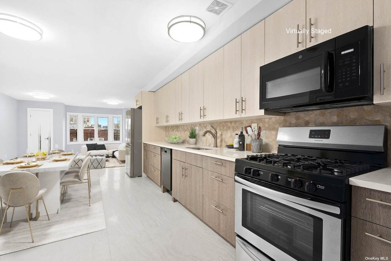 1675 Sterling Place - Photo 1