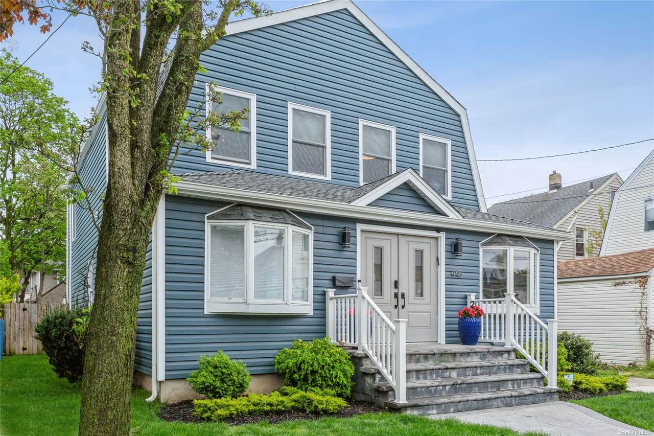 445 Court Avenue - Photo 1