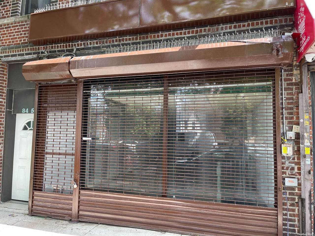 84-50 Grand Avenue - Photo 1