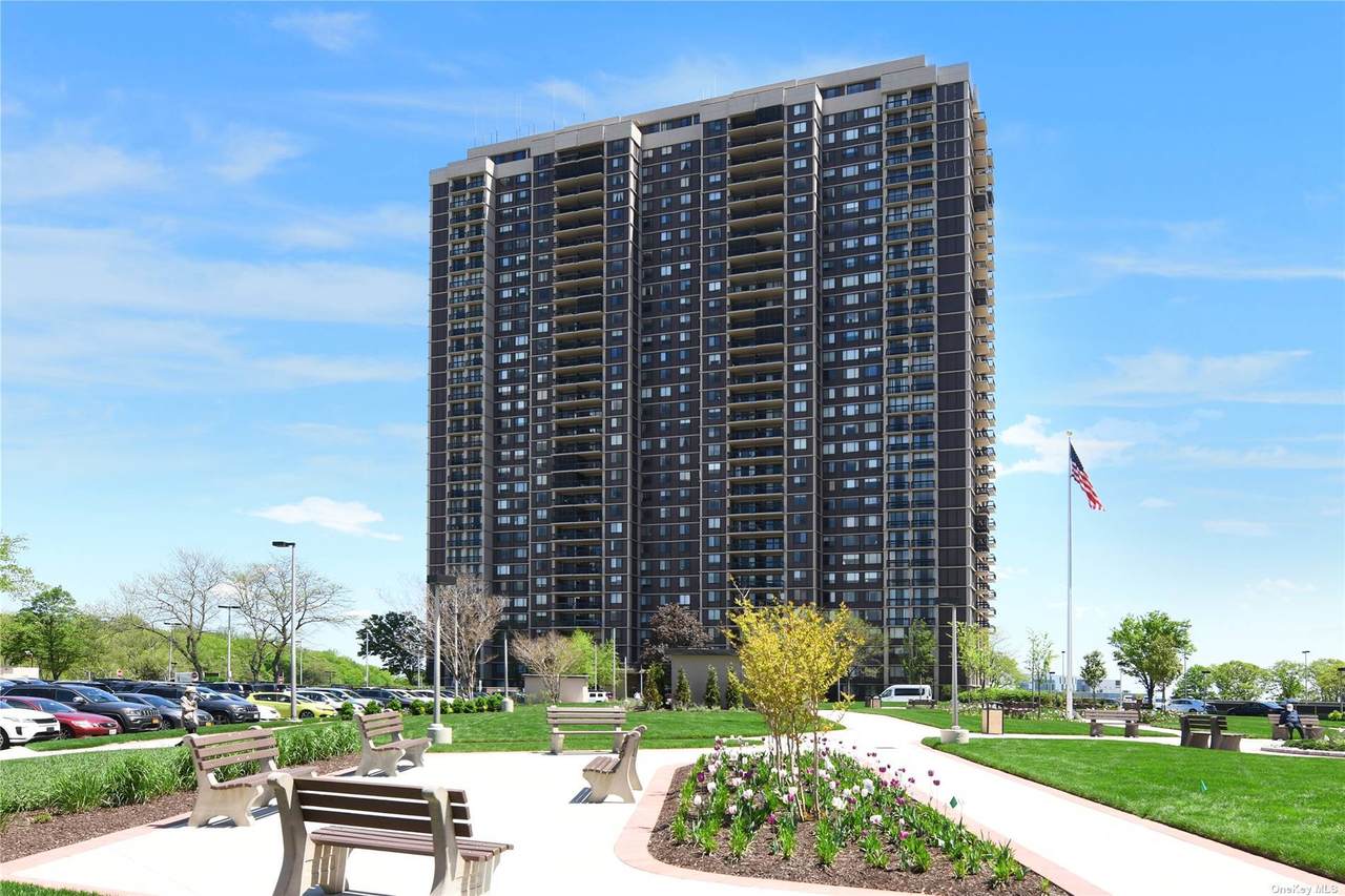 27110 Grand Central Parkway - Photo 1