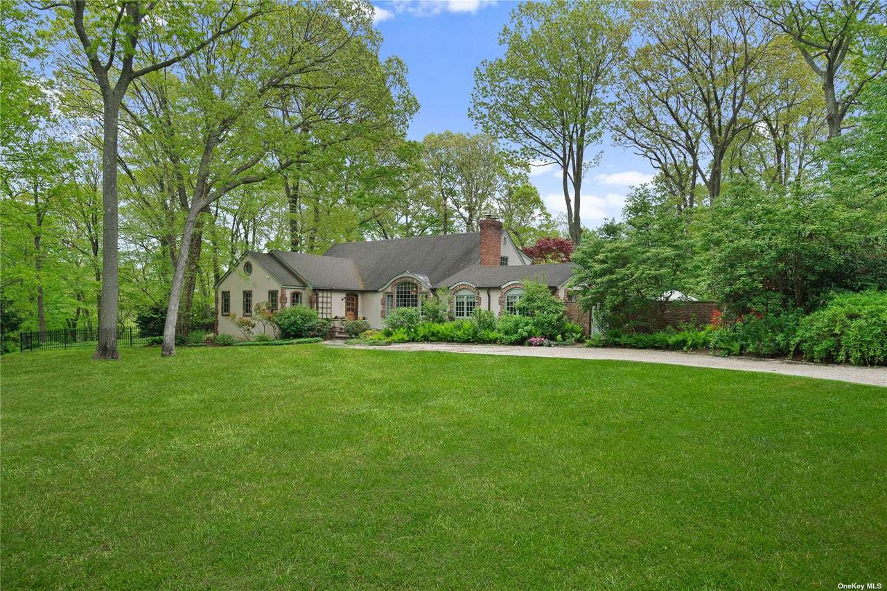 68 Flower Hill Road - Photo 1