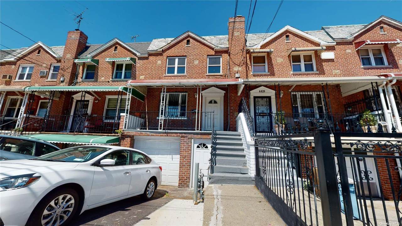 4427 Richardson Avenue - Photo 1