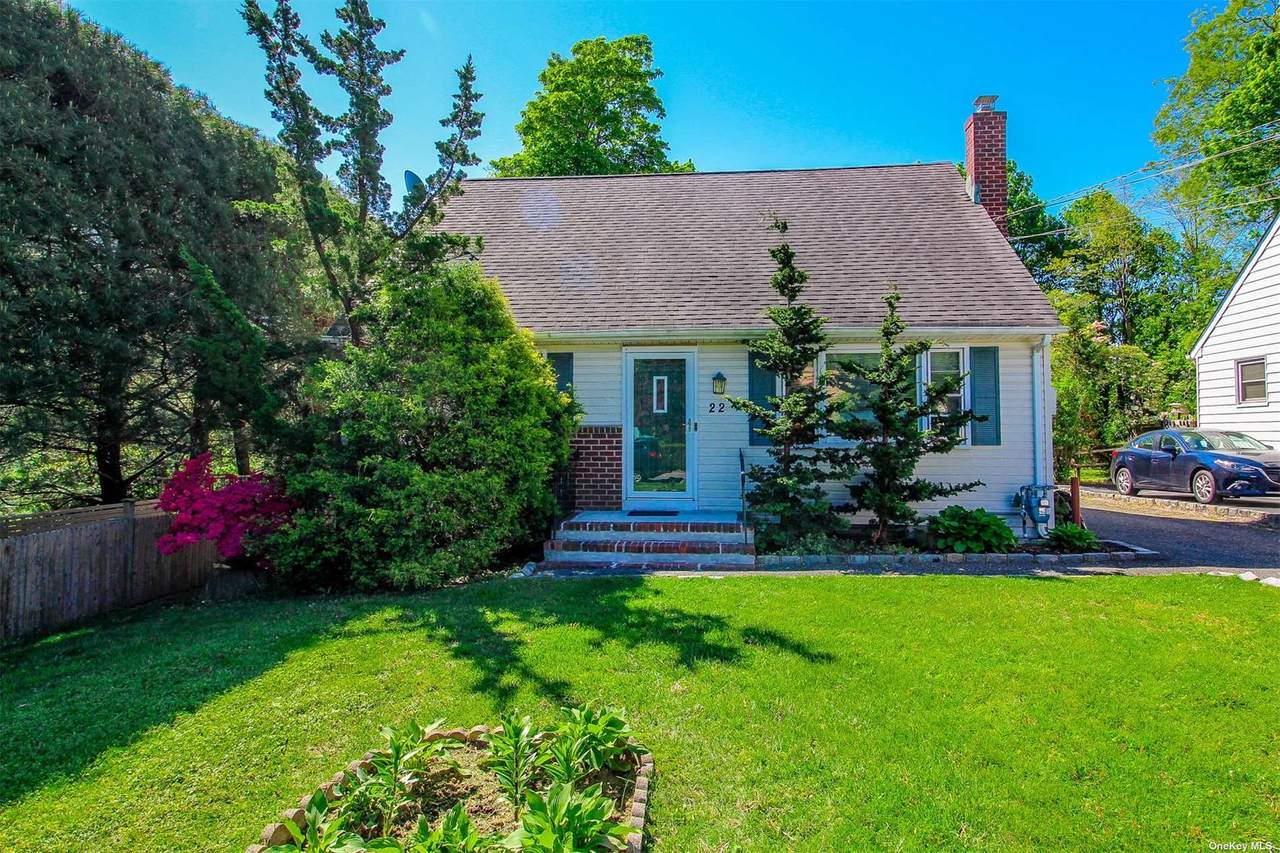 22 Lawrence Hill Road - Photo 1
