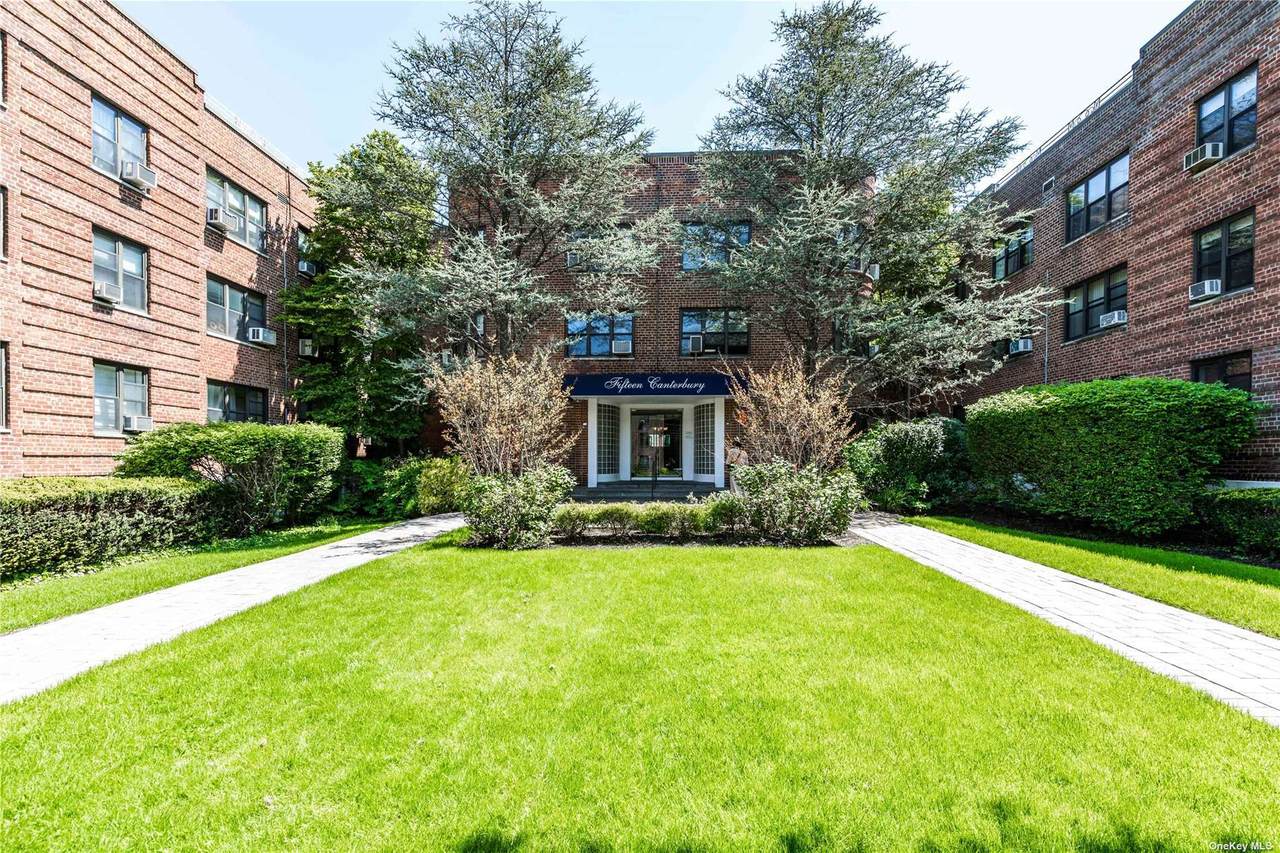 15 Canterbury Road - Photo 1