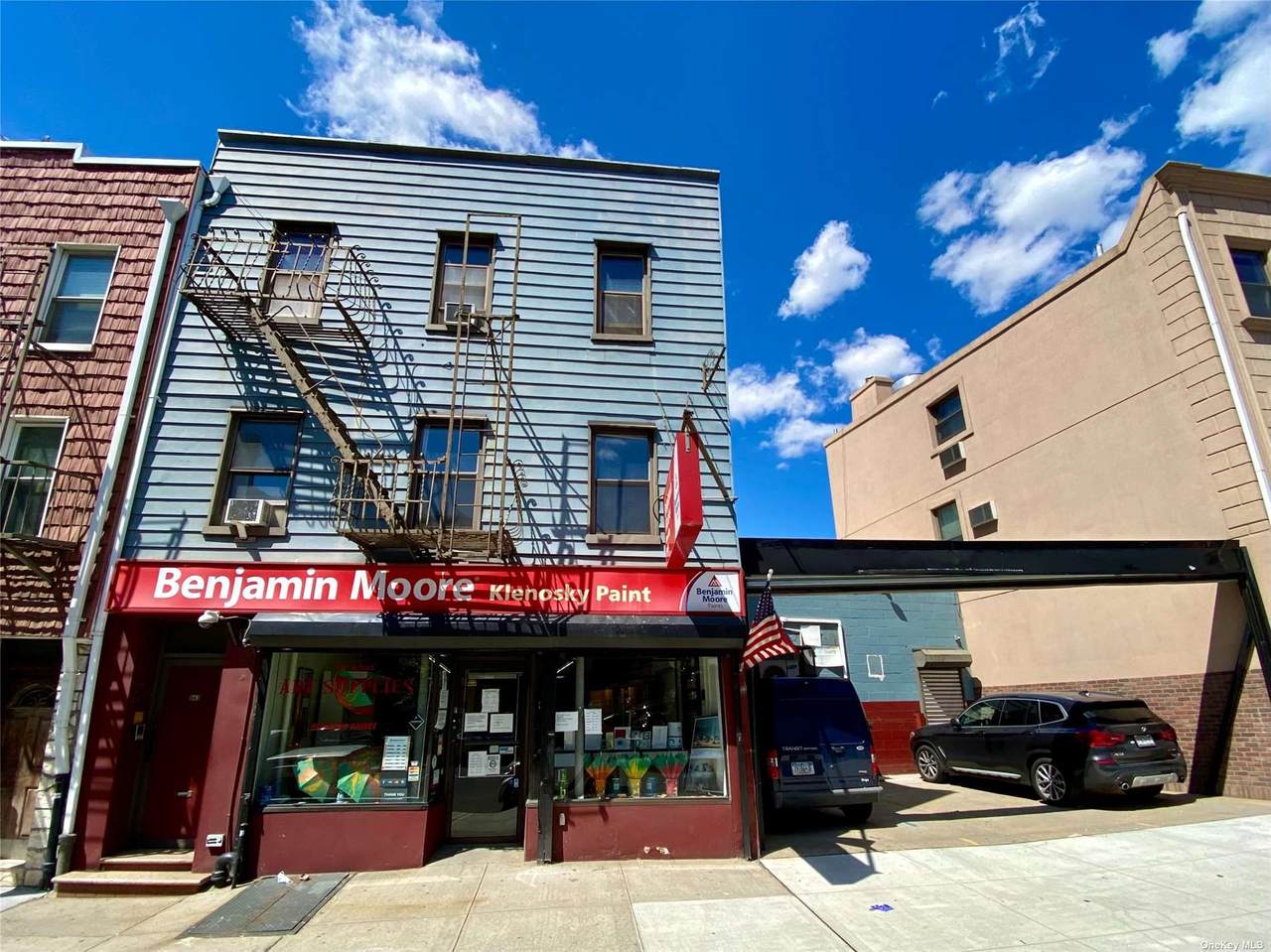543-545 Metropolitan Avenue - Photo 1
