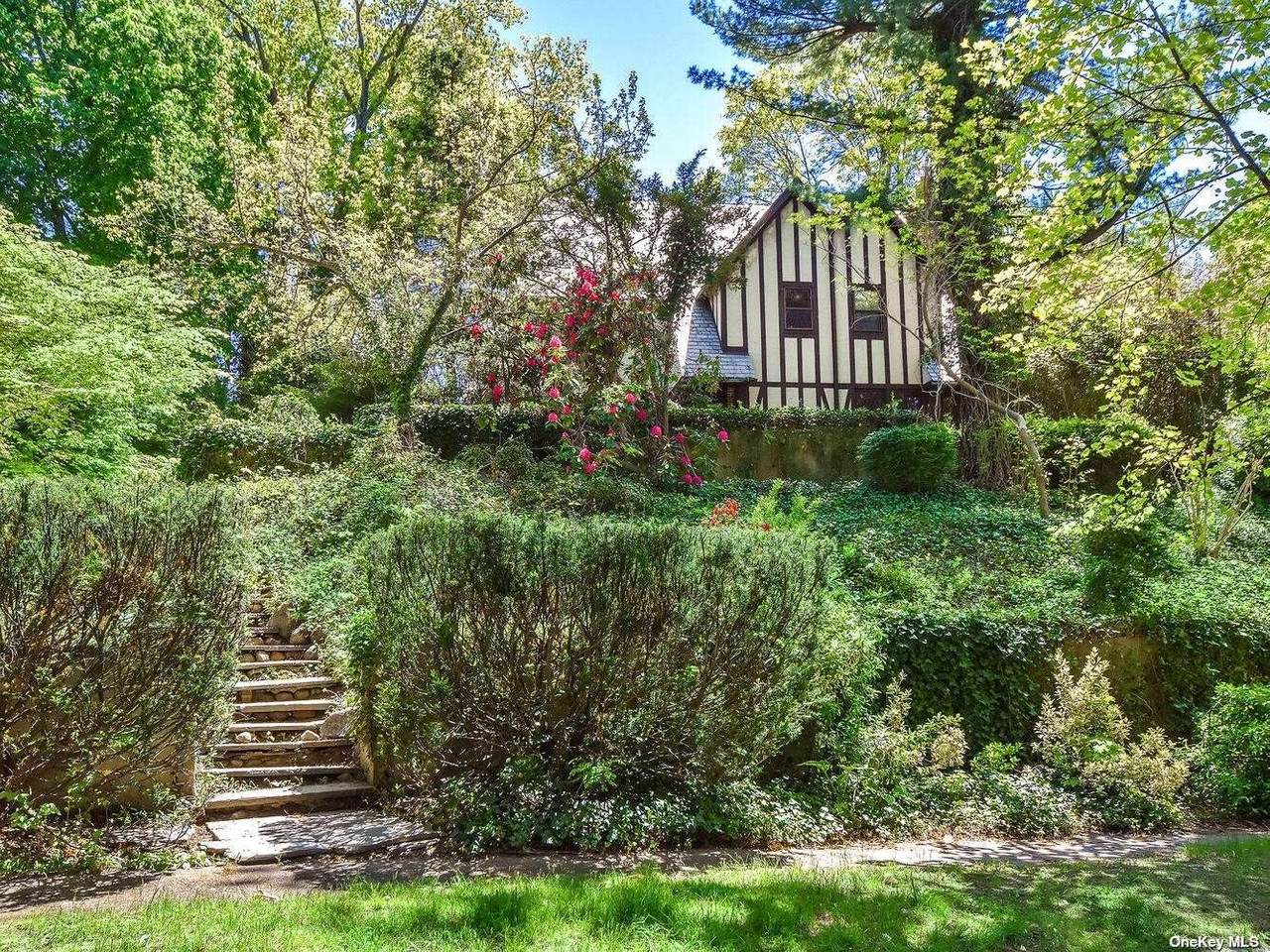60 Richards Road - Photo 1