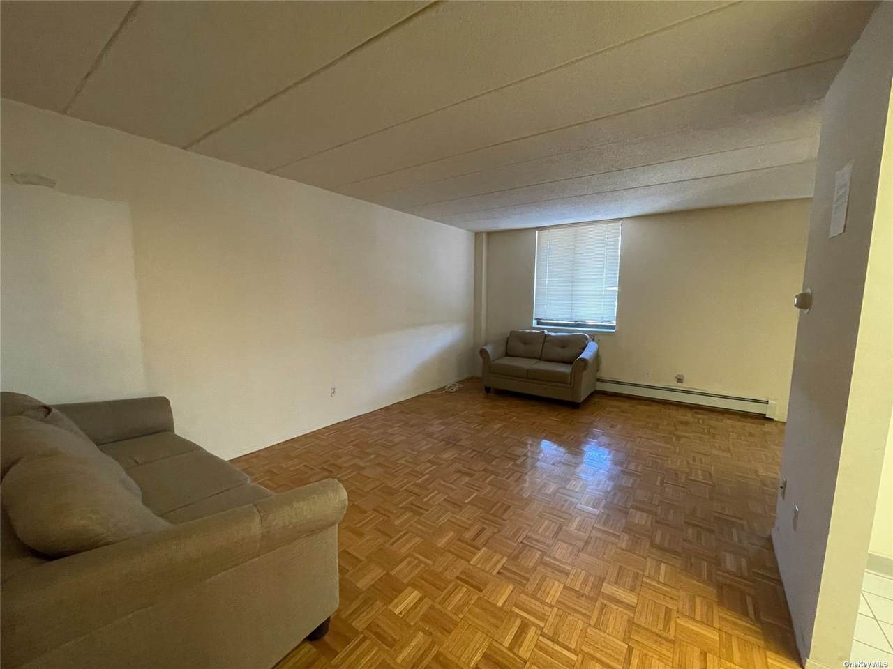 136-17 Maple Avenue - Photo 1