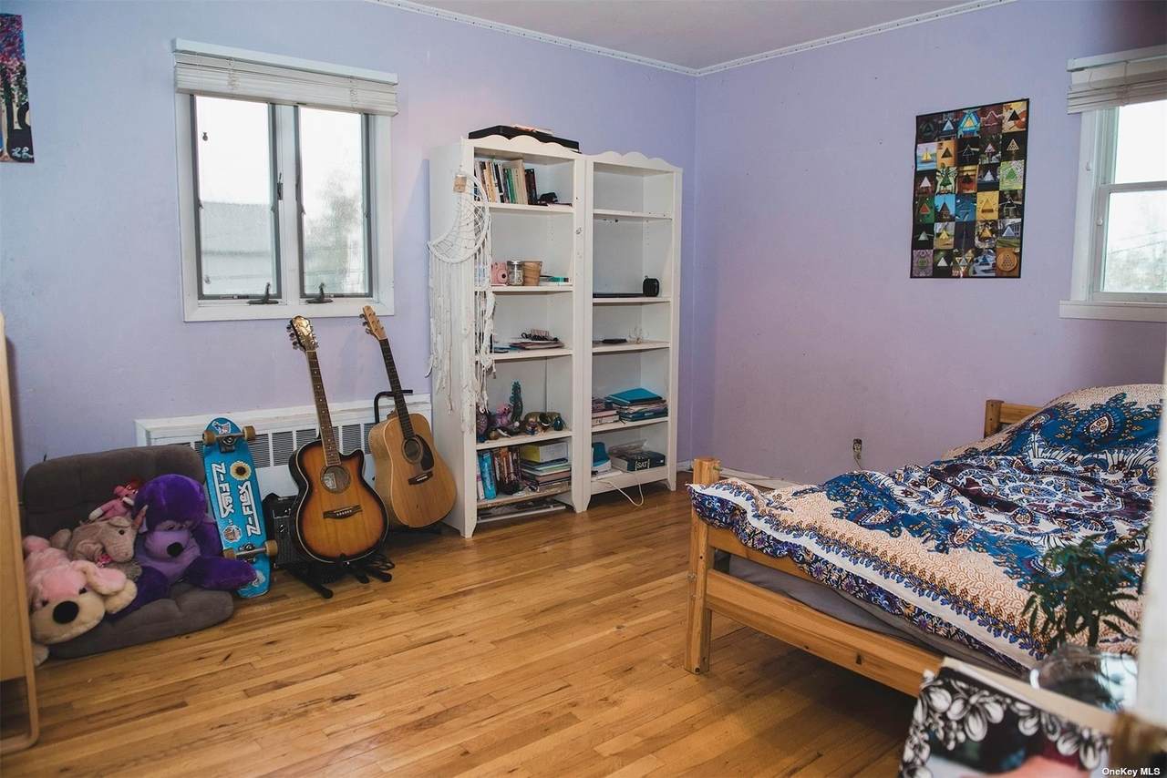 64 Thompson Avenue - Photo 1