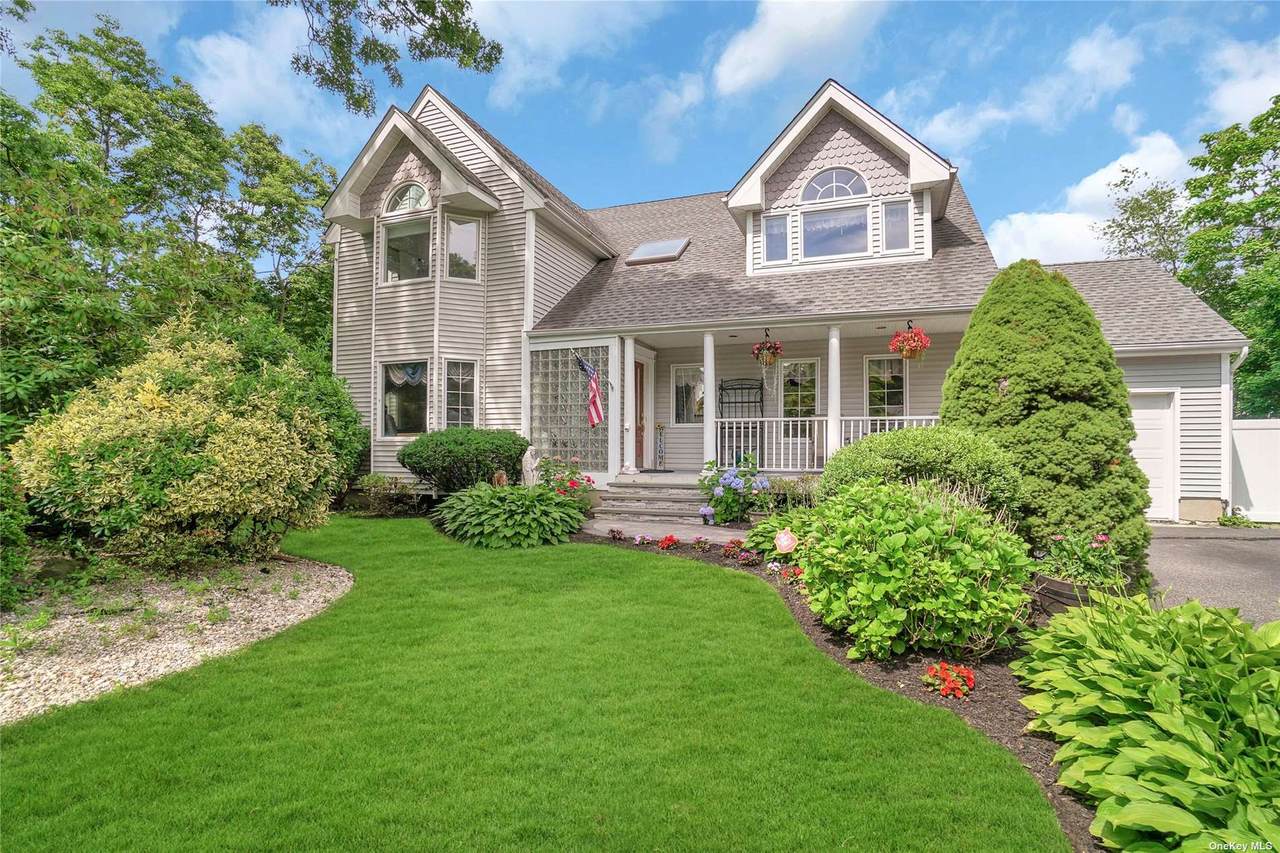 22 Brooks Avenue - Photo 1