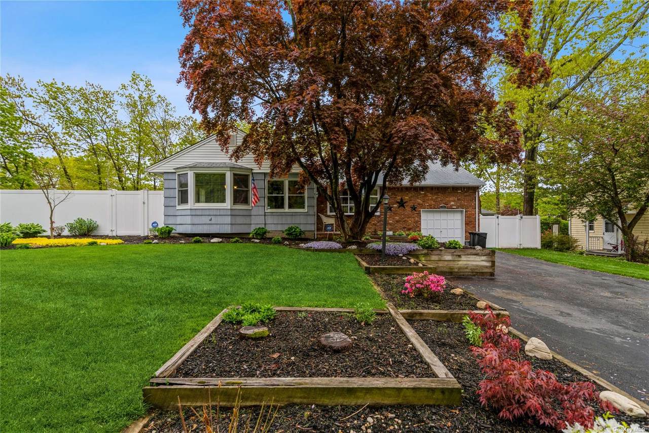 78 Toledo Street - Photo 1