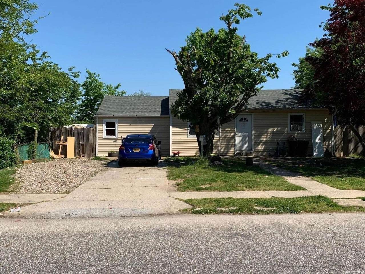 37 Willow Street - Photo 1