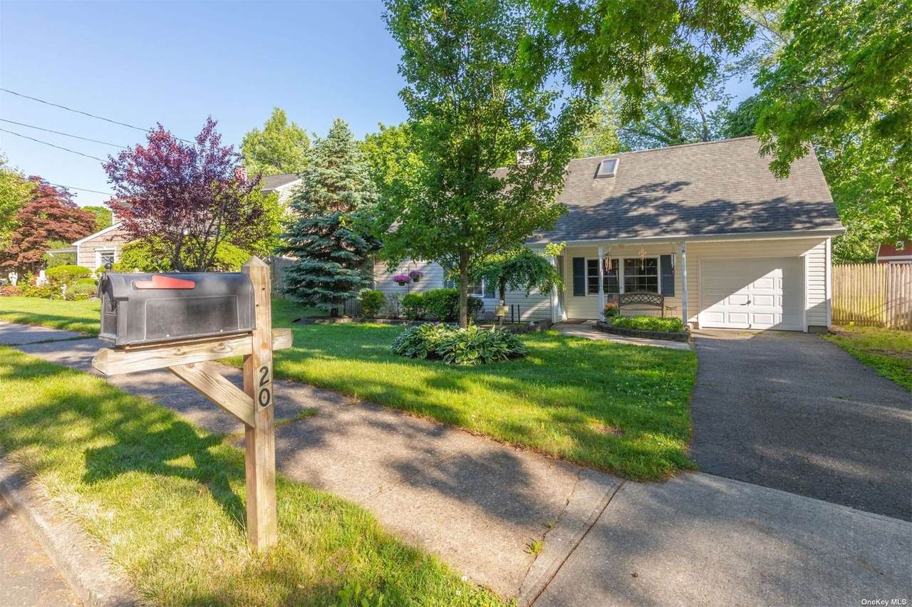20 Seneca Place - Photo 1