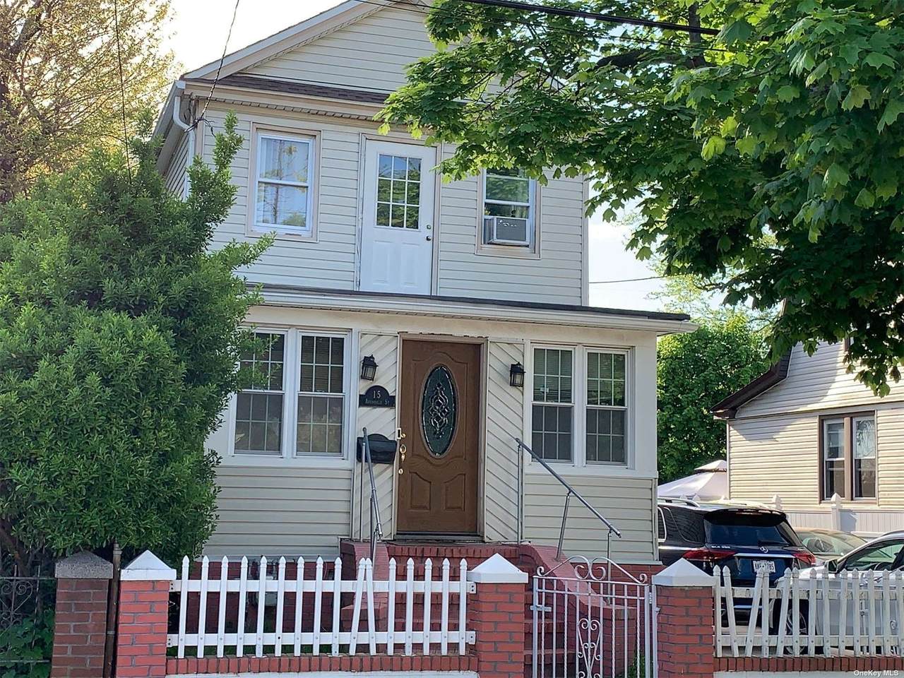 15 Avondale Street - Photo 1