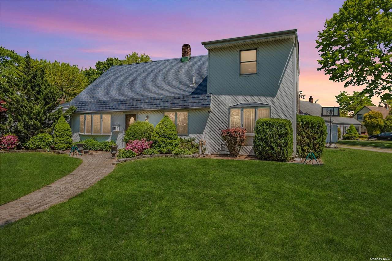 167 Coach Lane - Photo 1