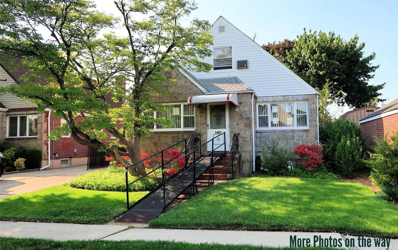 1421 Belmont Avenue - Photo 1