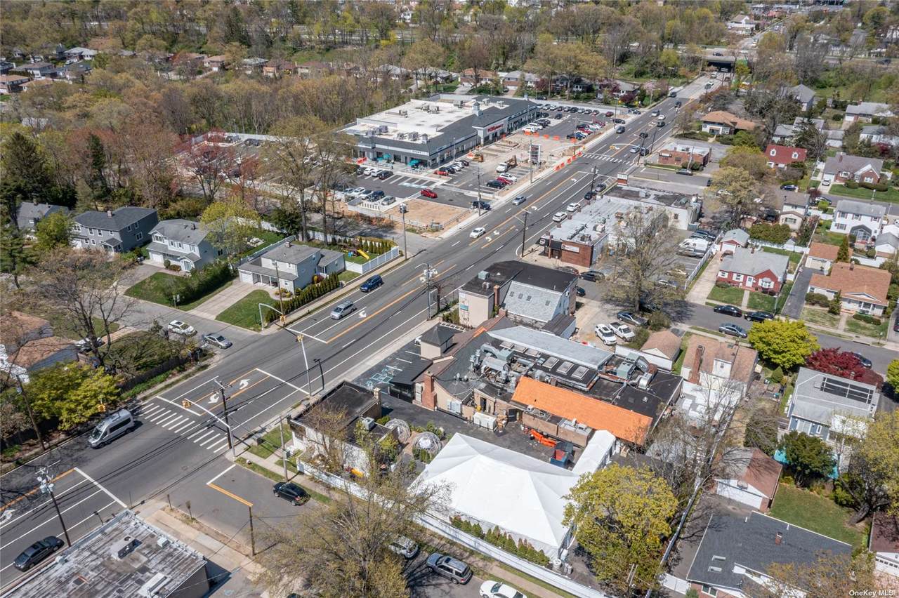 386 Willis Avenue - Photo 1