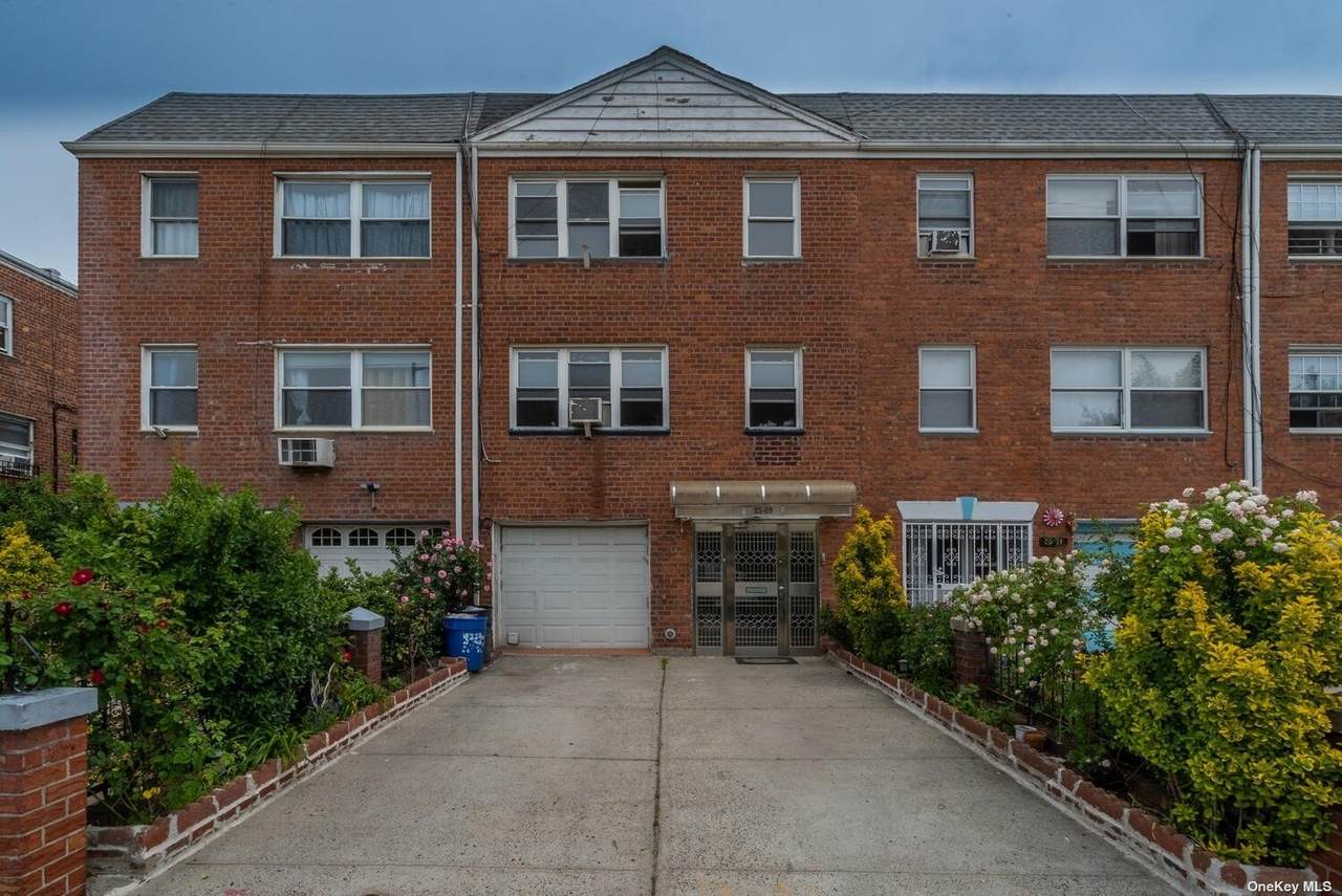 25-09 77 Street - Photo 1