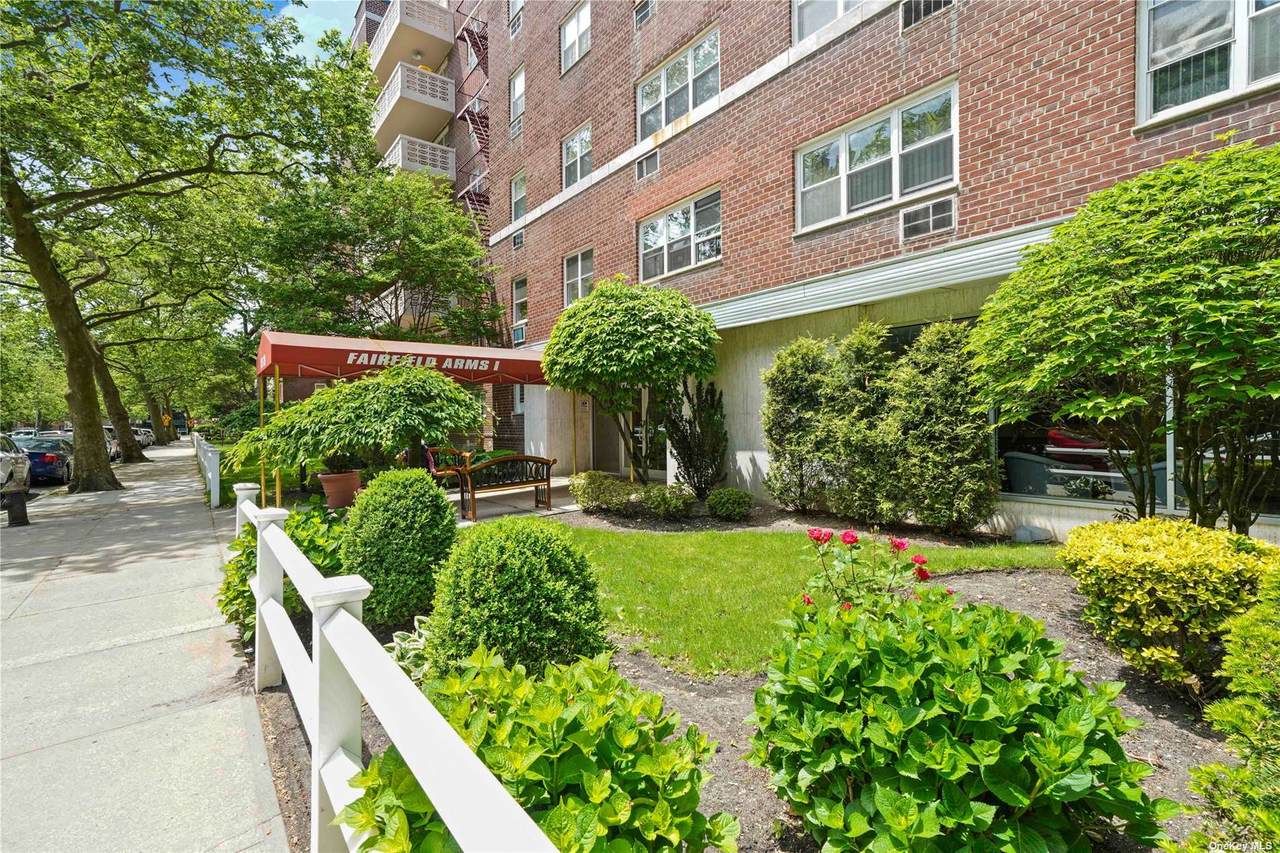 151-20 88th Street - Photo 1