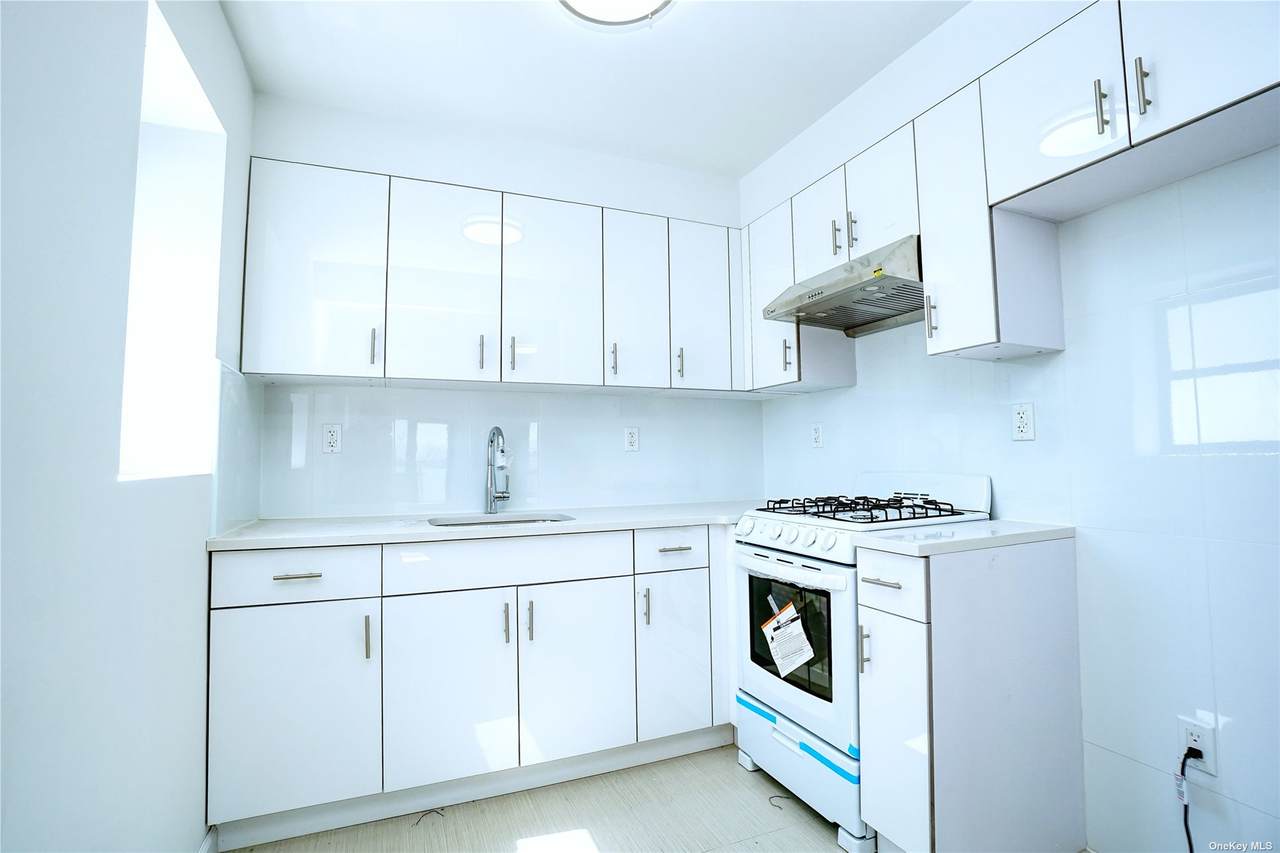 4229 Parsons Blvd - Photo 1