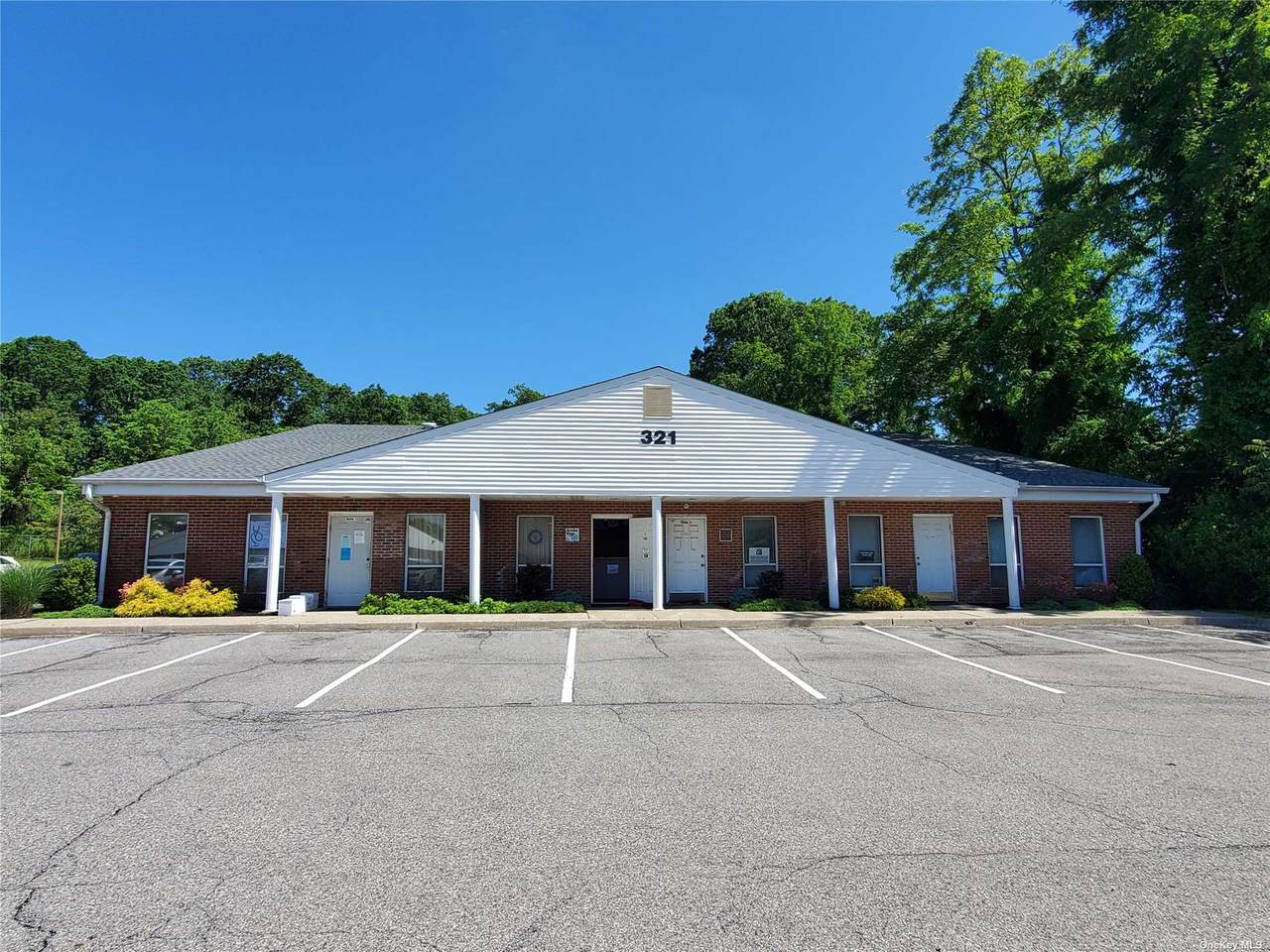 321 Middle Country Road - Photo 1