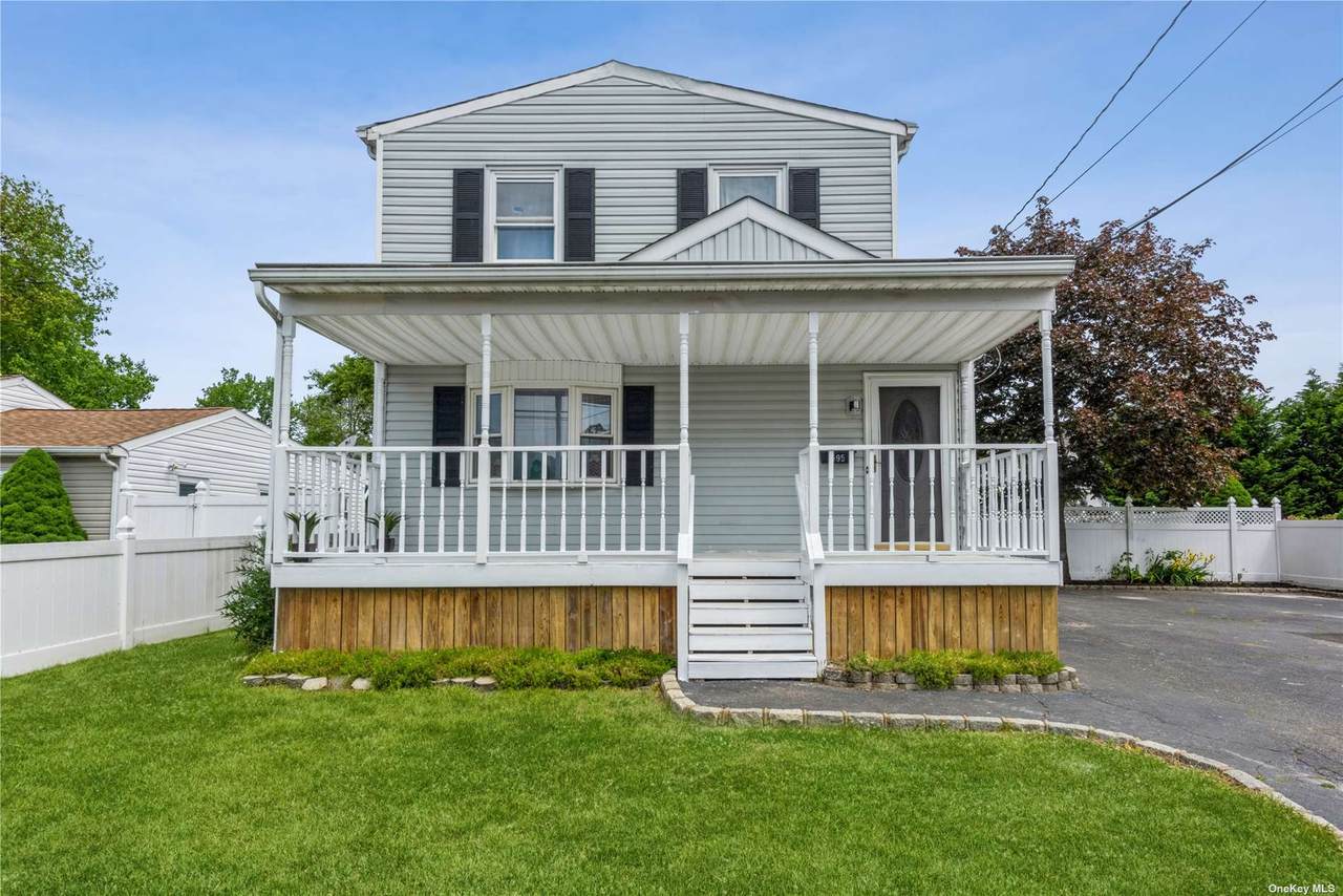 595 Outlook Avenue - Photo 1