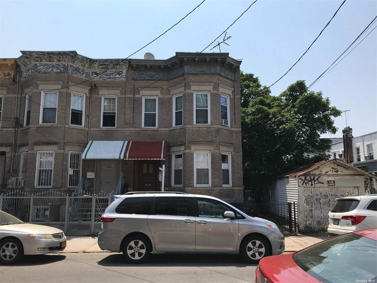 74-10 88th Road - Photo 1