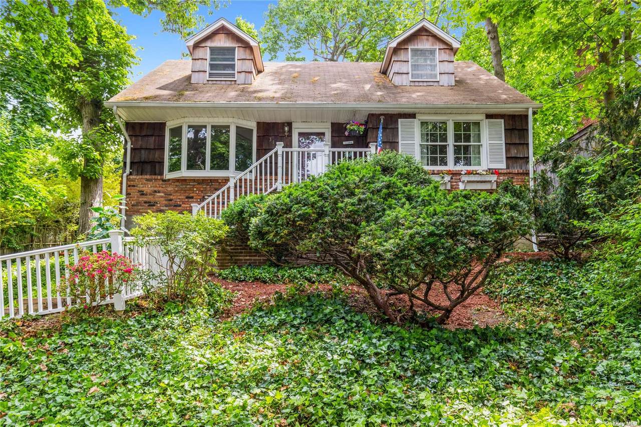 319 Jefferson Street - Photo 1