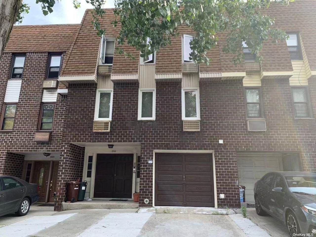 13-11 Bell Boulevard - Photo 1