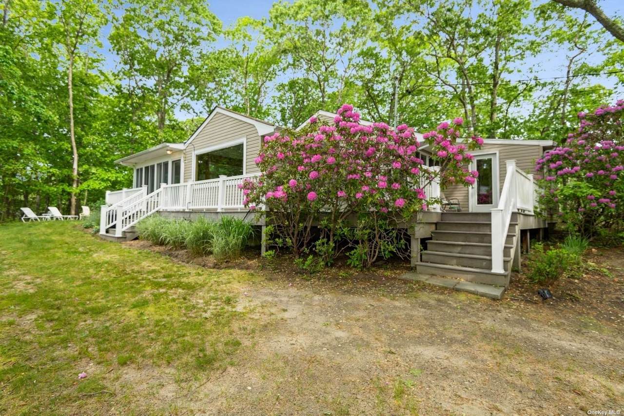 33 Bittersweet Avenue - Photo 1