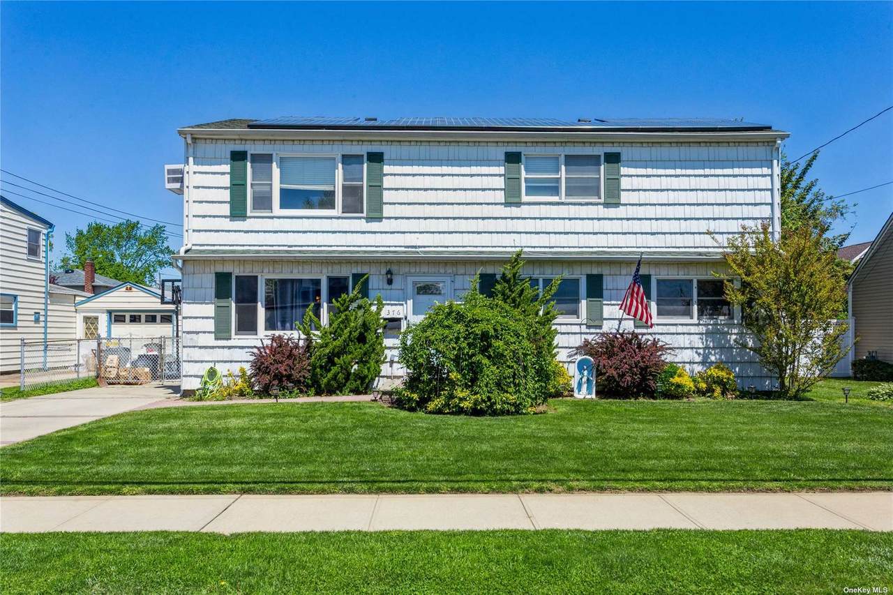 376 Moore Avenue - Photo 1
