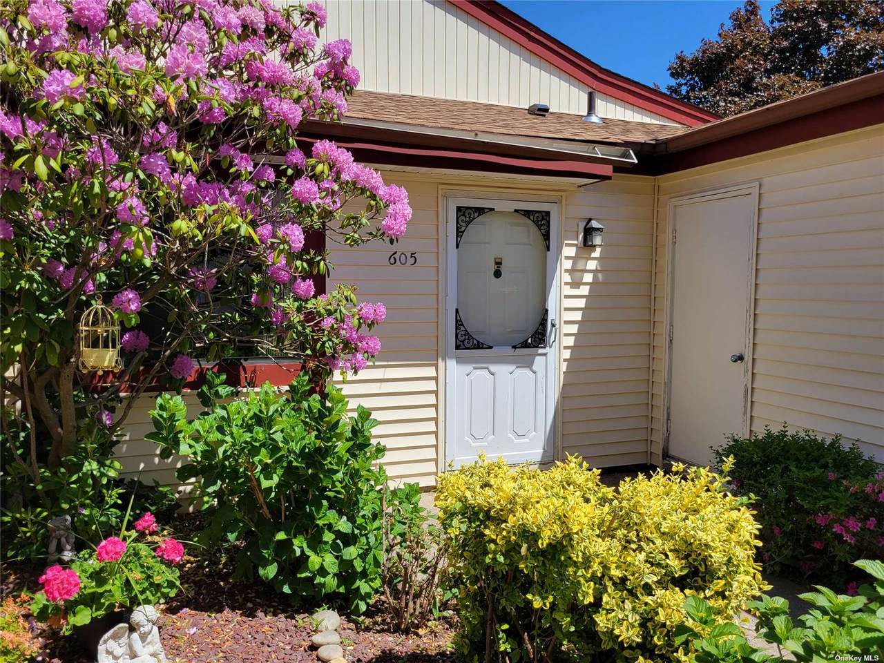 605 Alden Court - Photo 1